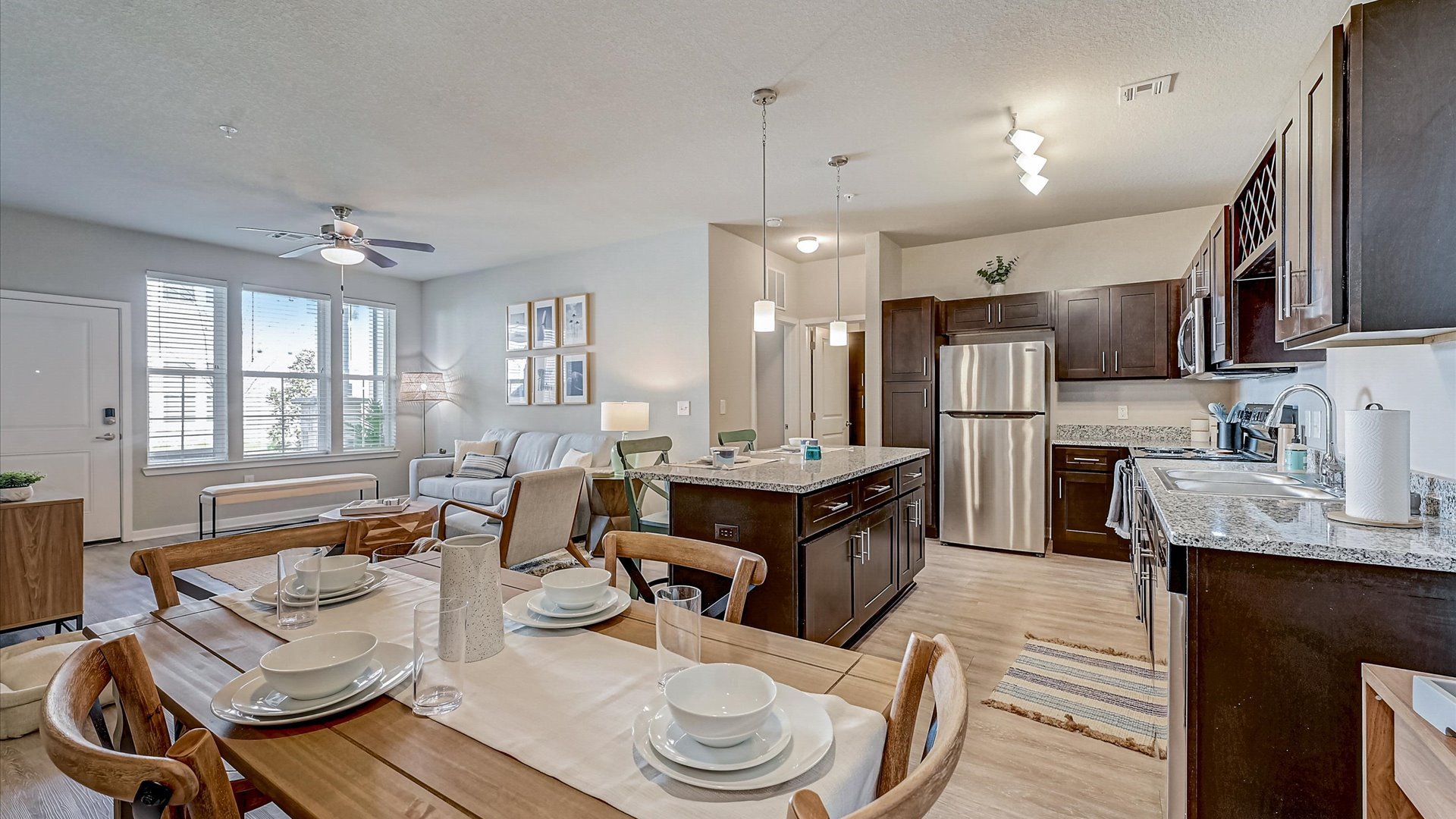 Photos of Springs at Daniels Parkway in Fort Myers, FL